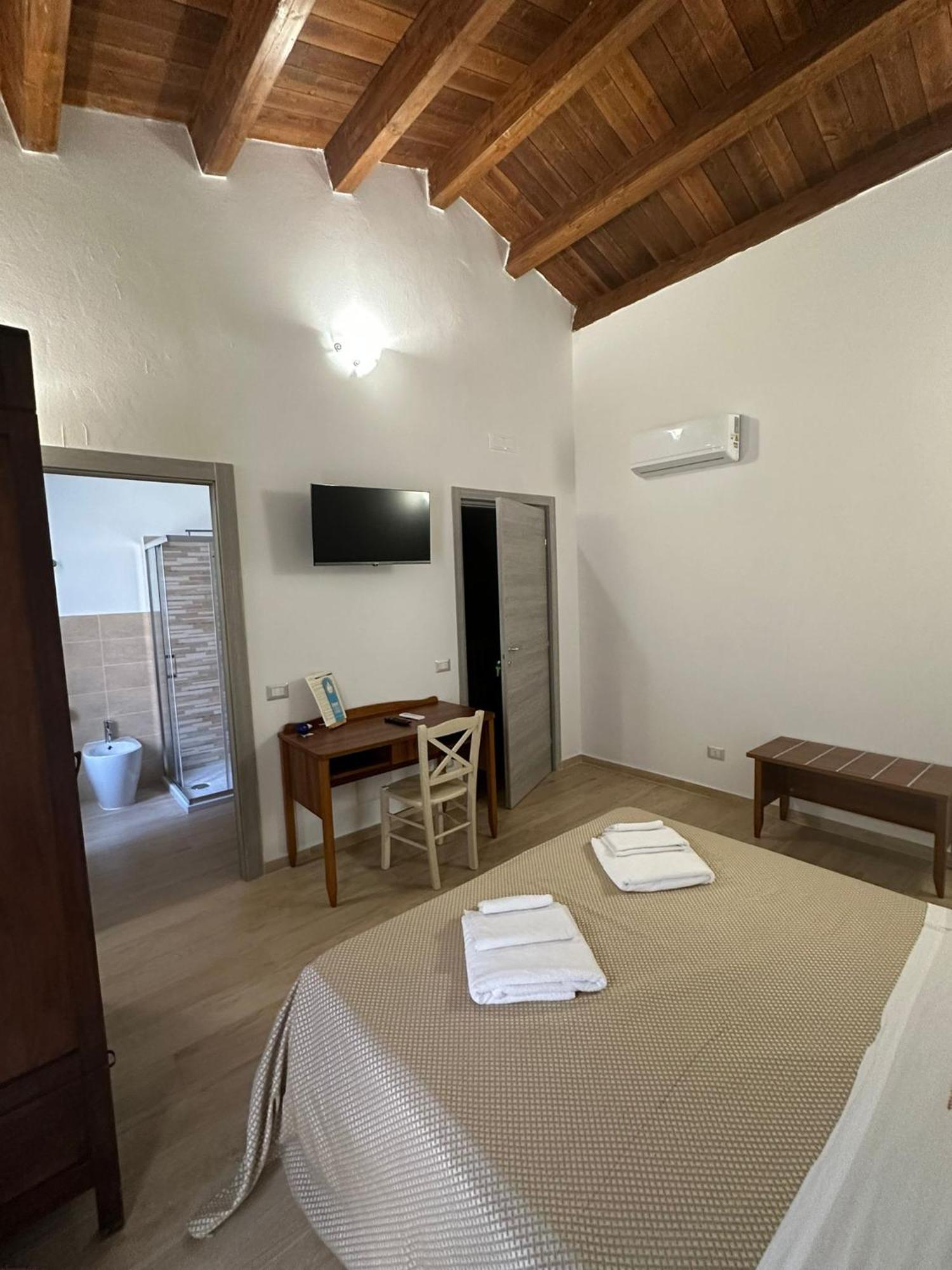 B&B Vittorio Emanuele Ciro Marina Luaran gambar