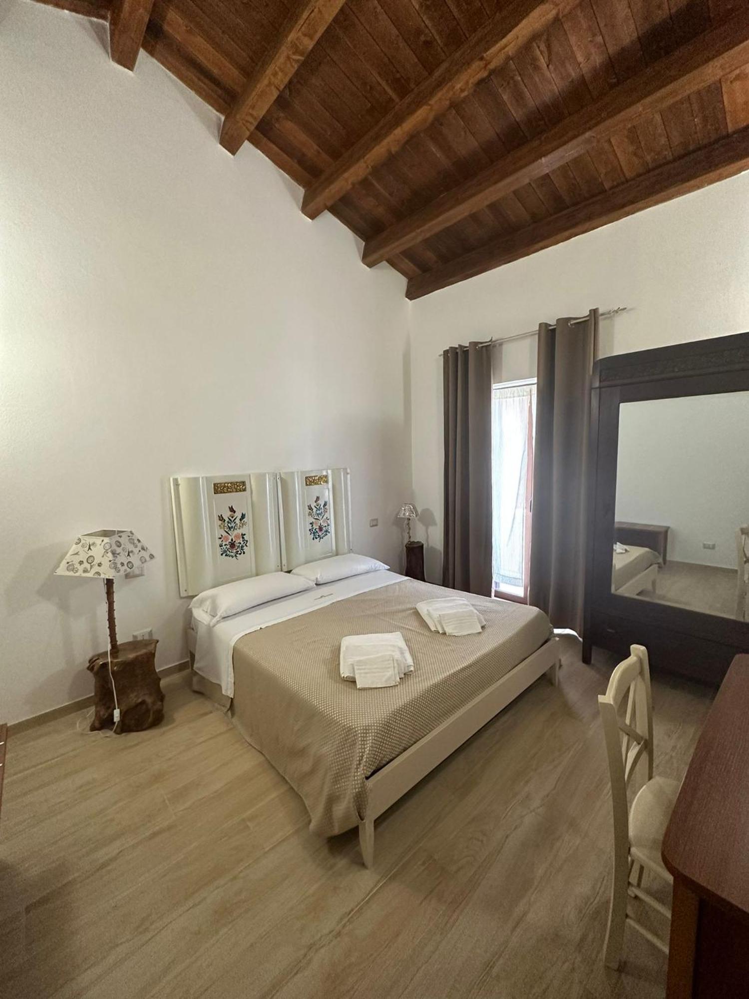 B&B Vittorio Emanuele Ciro Marina Luaran gambar